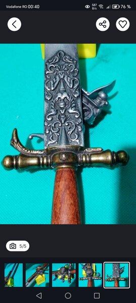 Panoplie de epoca pumnal cu pistol